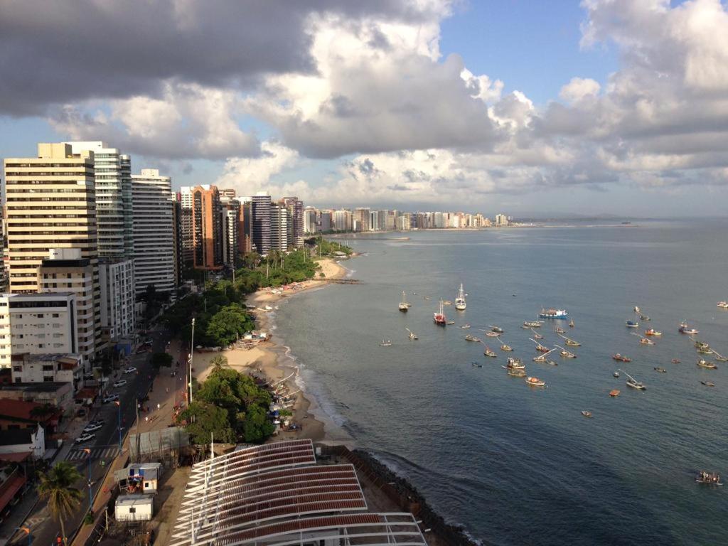 פורטאלזה Iate Plaza Hotel מראה חיצוני תמונה