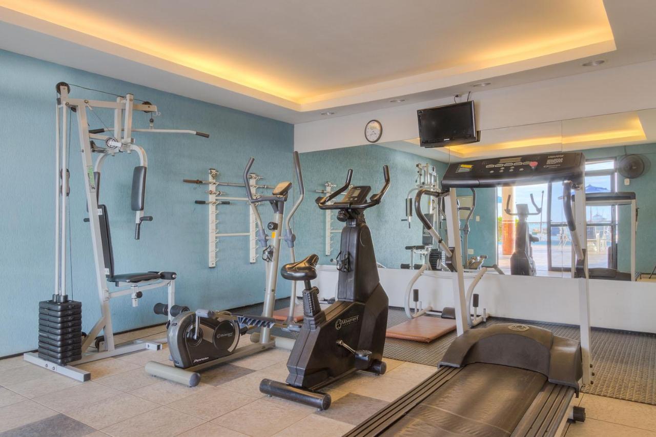פורטאלזה Iate Plaza Hotel מראה חיצוני תמונה
