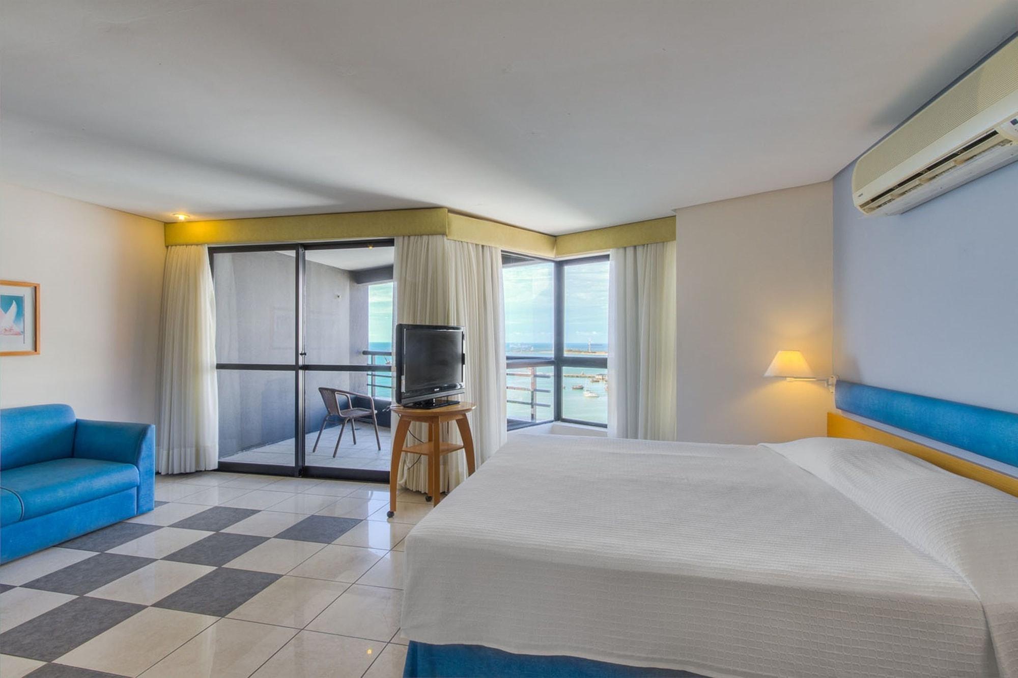 פורטאלזה Iate Plaza Hotel מראה חיצוני תמונה
