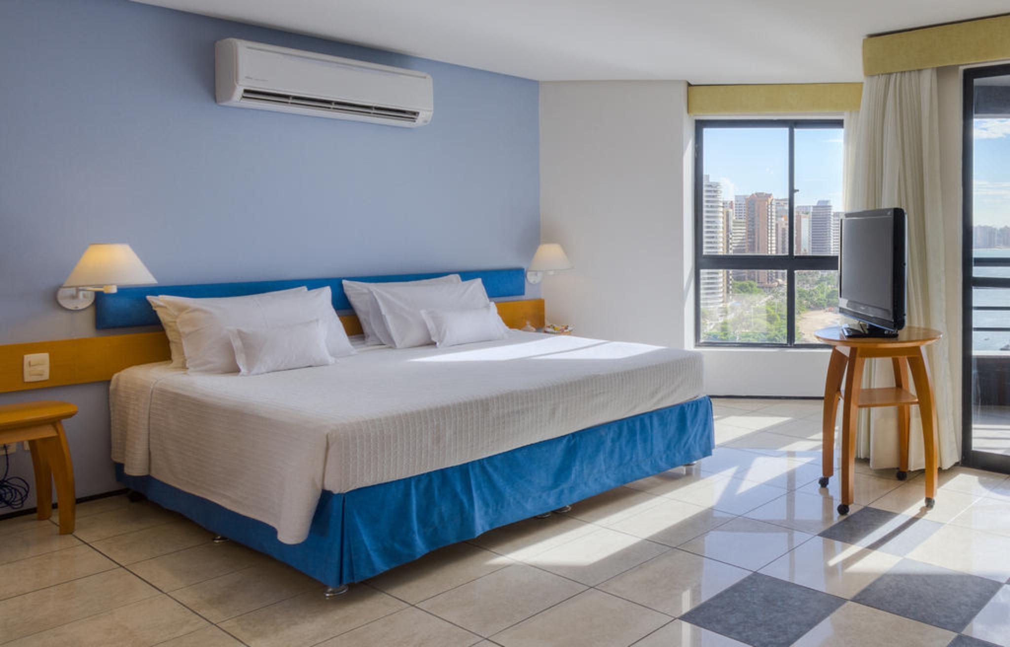 פורטאלזה Iate Plaza Hotel מראה חיצוני תמונה