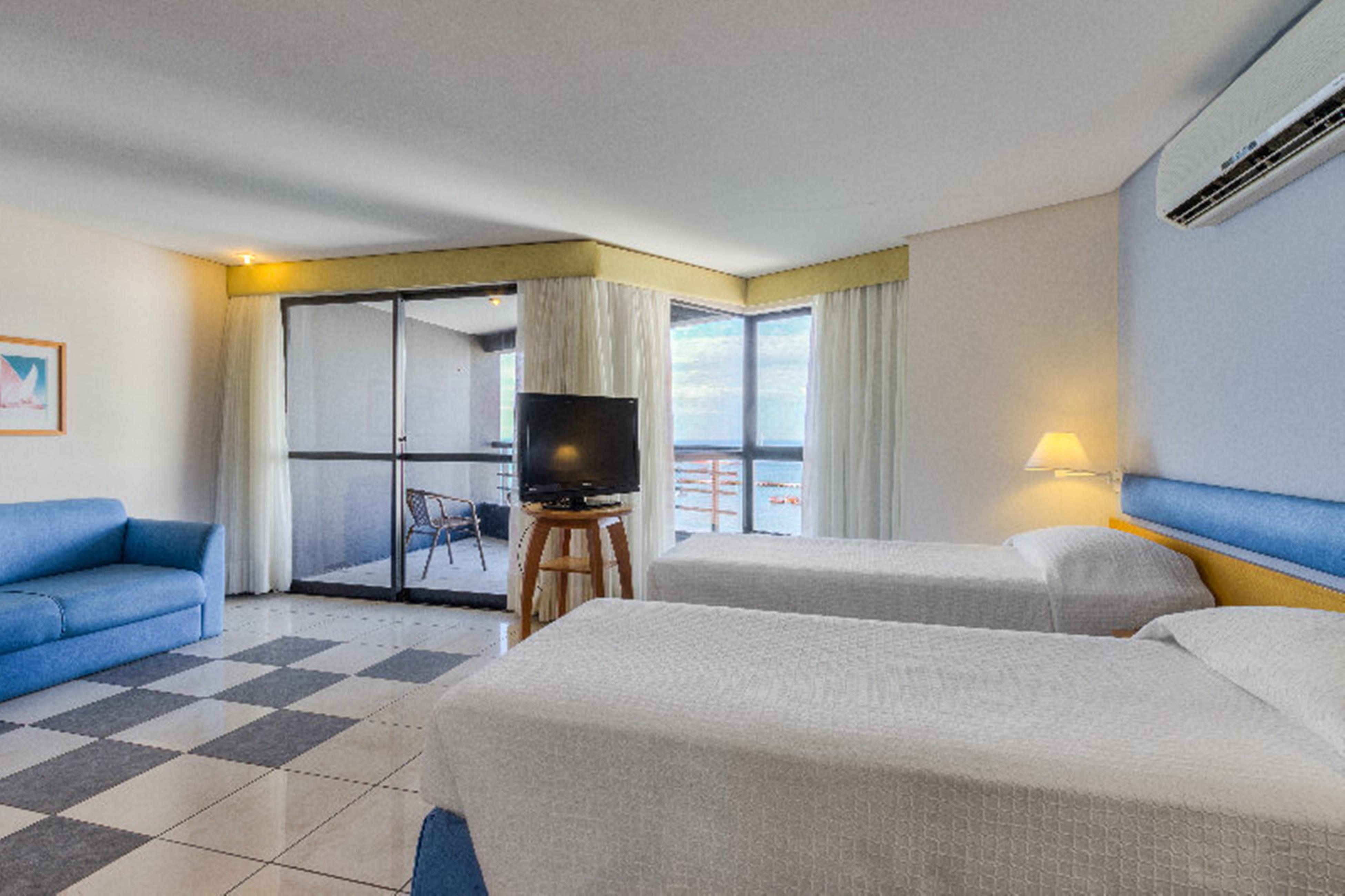 פורטאלזה Iate Plaza Hotel מראה חיצוני תמונה