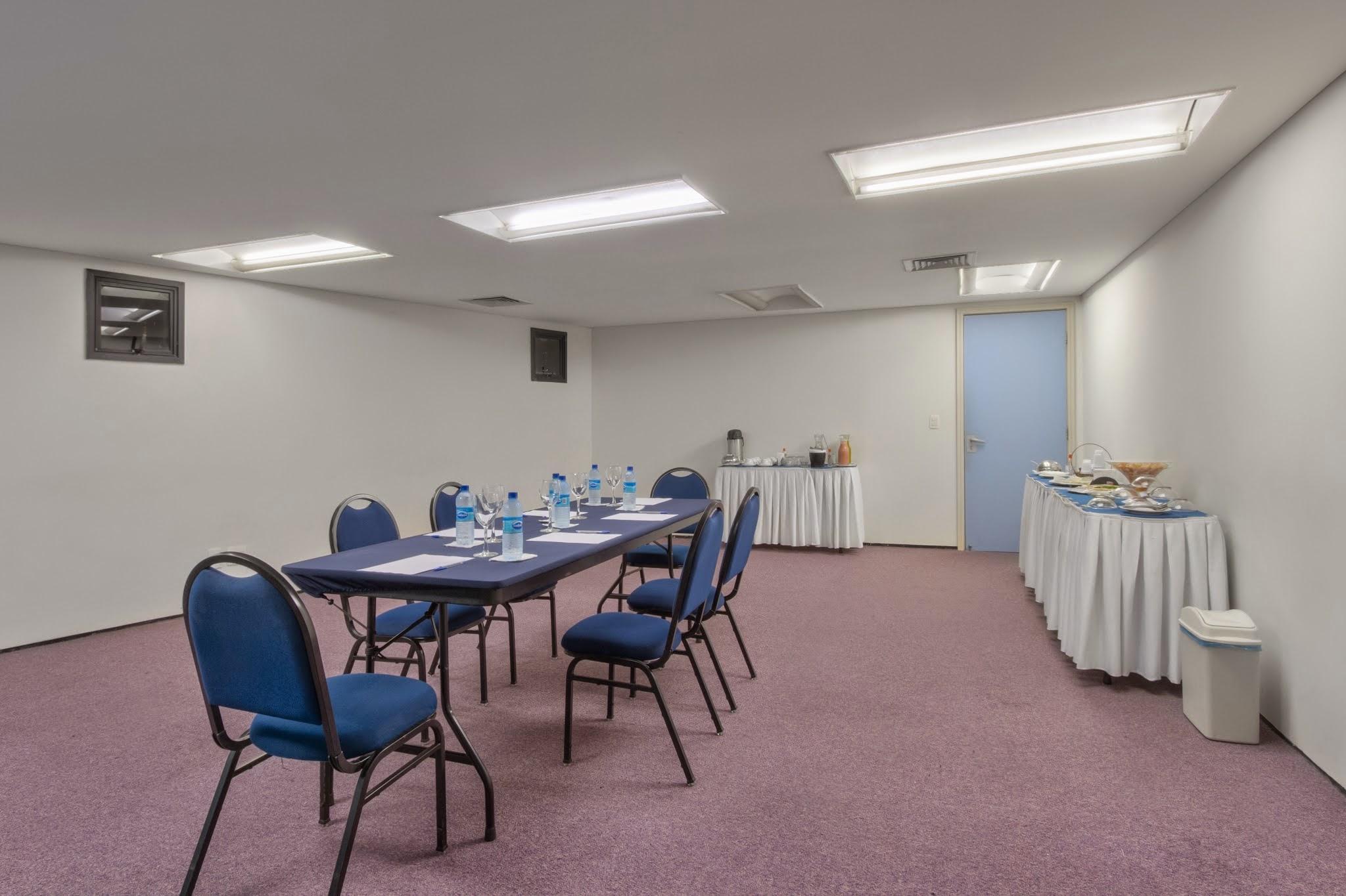 פורטאלזה Iate Plaza Hotel מראה חיצוני תמונה