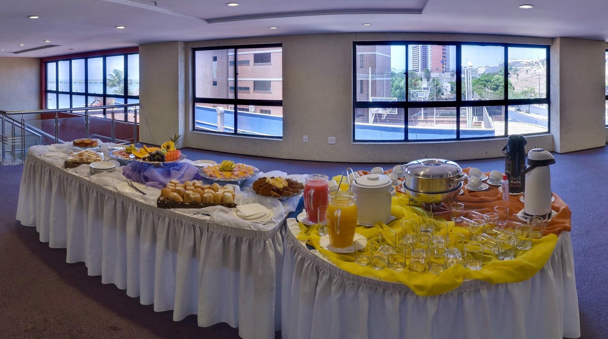 פורטאלזה Iate Plaza Hotel מראה חיצוני תמונה