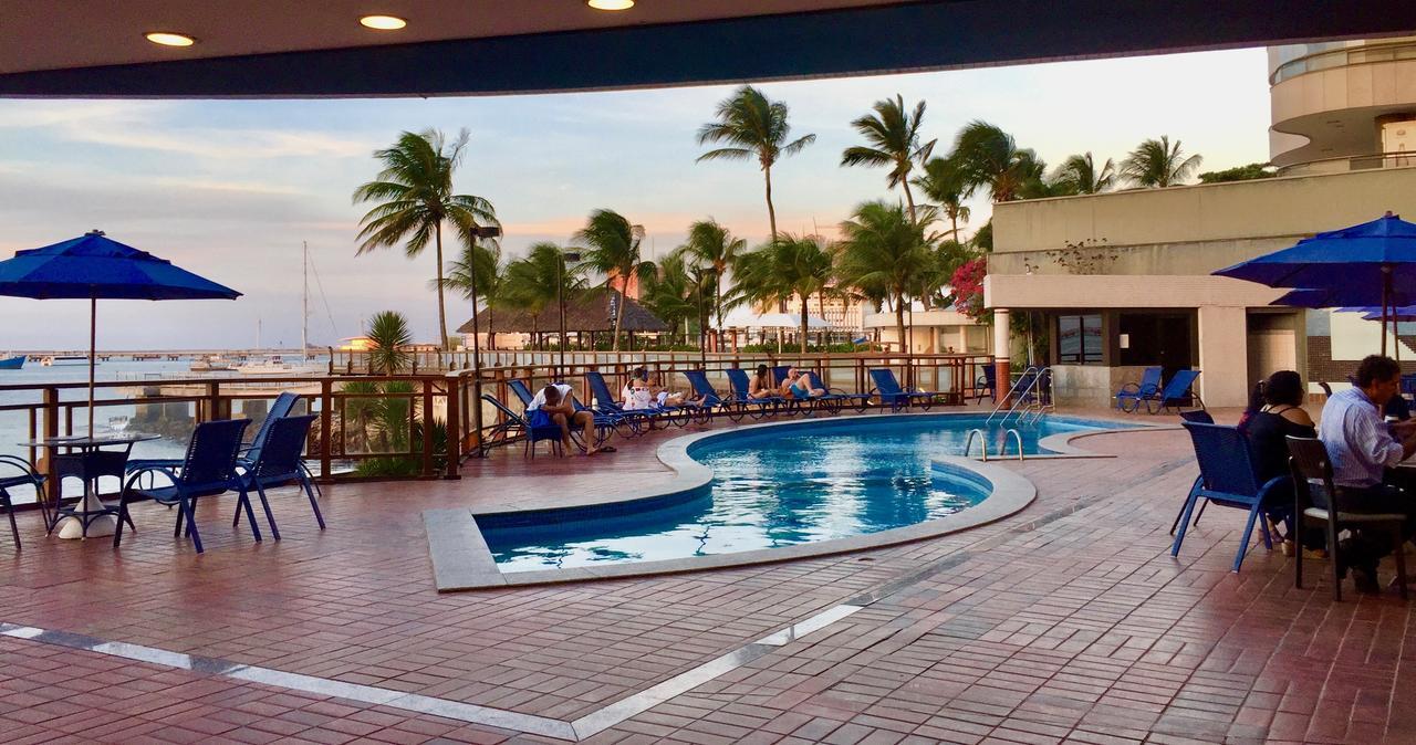 פורטאלזה Iate Plaza Hotel מראה חיצוני תמונה